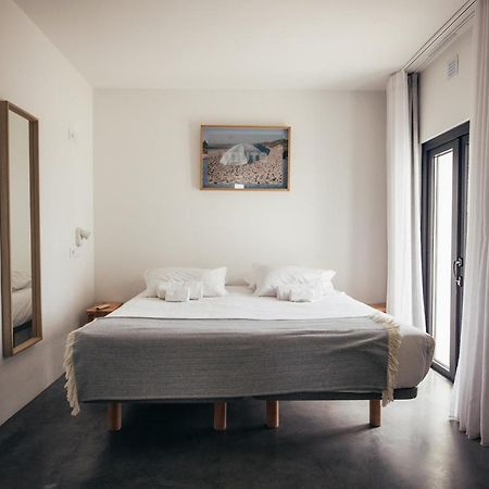 Mute Hostel פורטו קובו מראה חיצוני תמונה